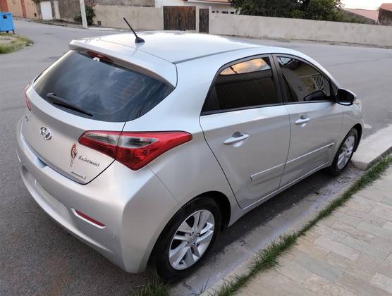 HYUNDAI HB20 1.6 PREMIUM 16V FLEX 4P AUTOMÁTICO HYUNDAI HB20 1.6 PREMIUM 16V FLEX 4P AUTOMÁTICO